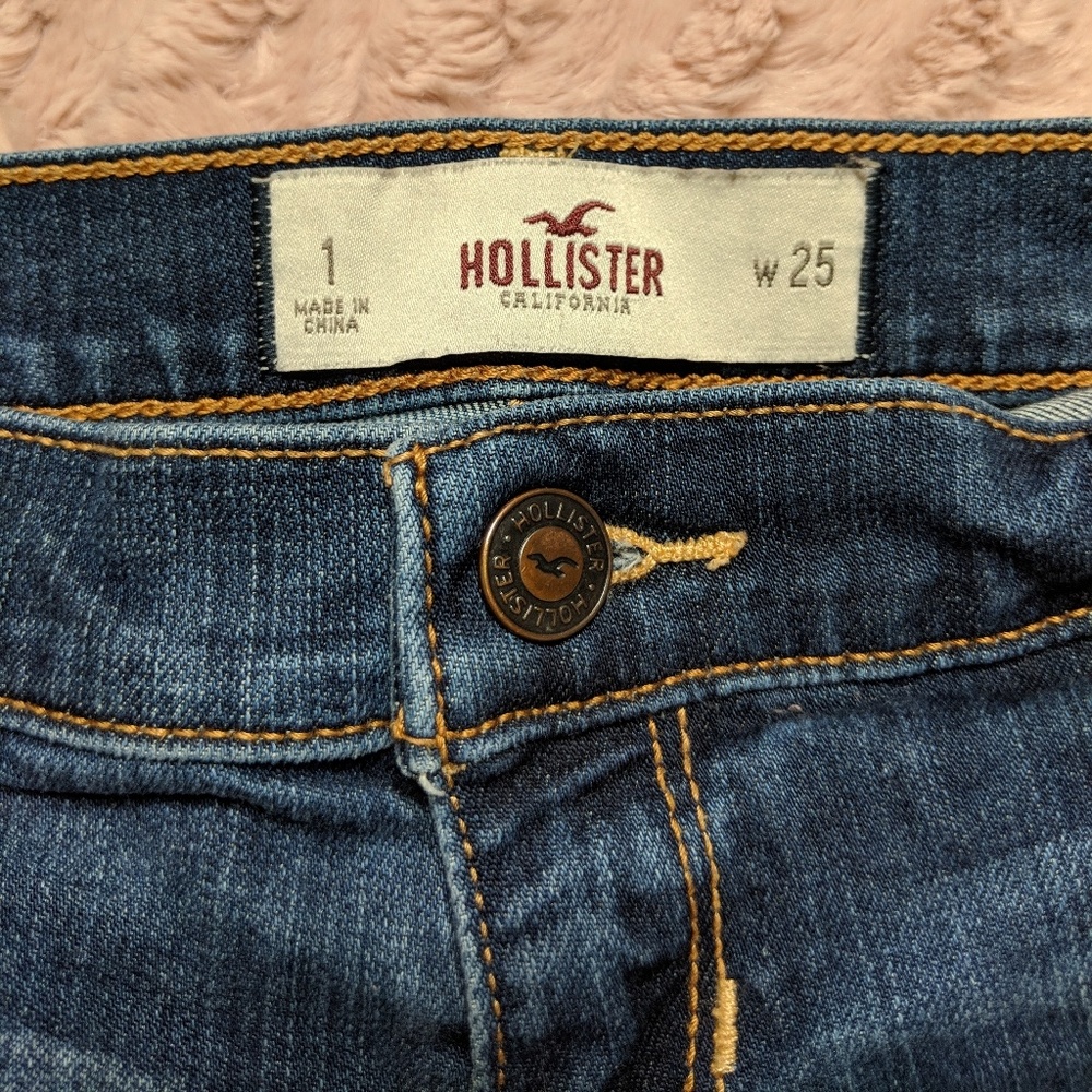 HOLLISTER Low-Rise Denim Cutoff Shorts Size 1 - Picture 3 of 3